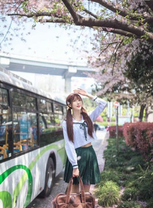 julia ann大战七个黑人